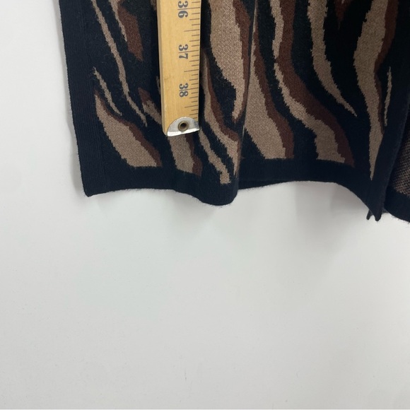 Soft Surroundings Veronica Jacquard Cardigan Neutral zebra Animal Print Size XS - Picture 6 of 7